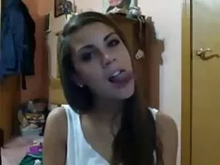 Magro Naomi mangiare ...