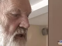 Con il modello film  ...