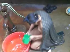 Giovane video hard d ...